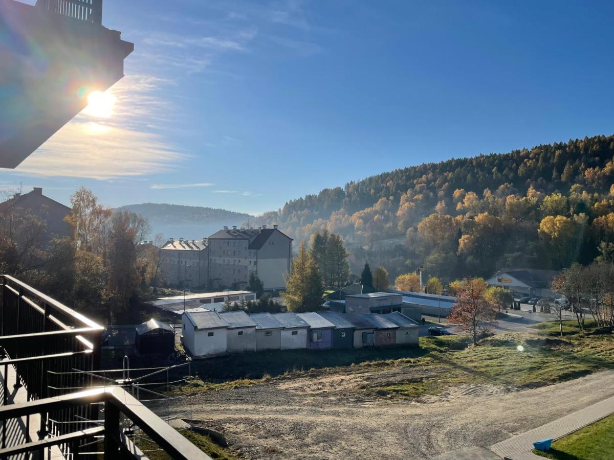 Apartament Modern Ustrzyki Dolne Eksteriør billede