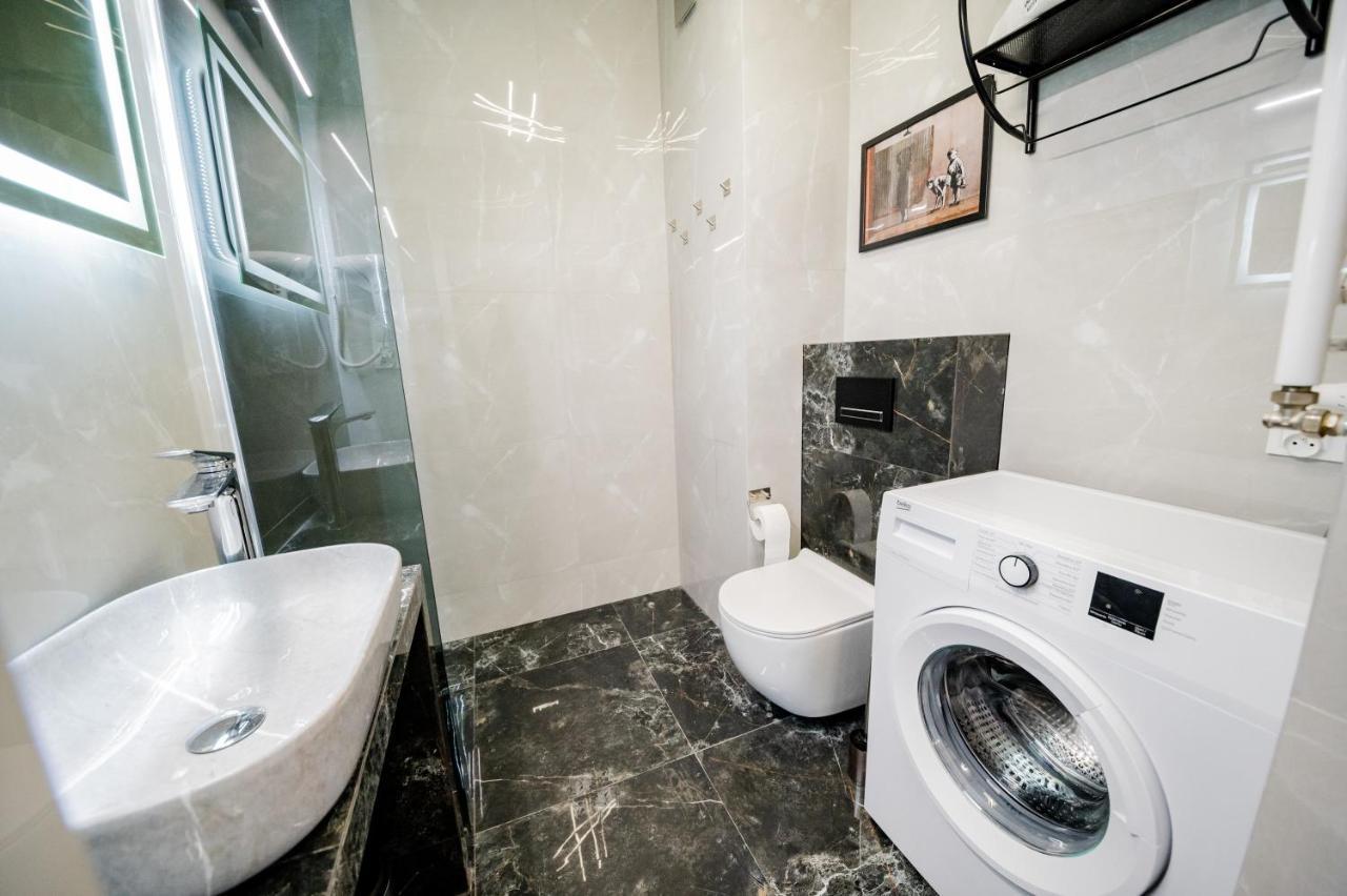 Apartament Modern Ustrzyki Dolne Eksteriør billede