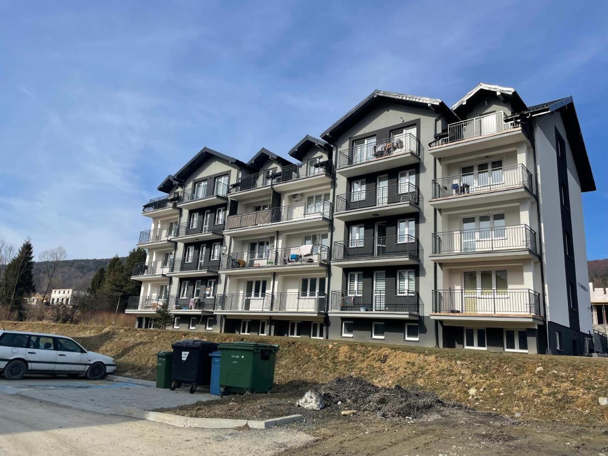 Apartament Modern Ustrzyki Dolne Eksteriør billede